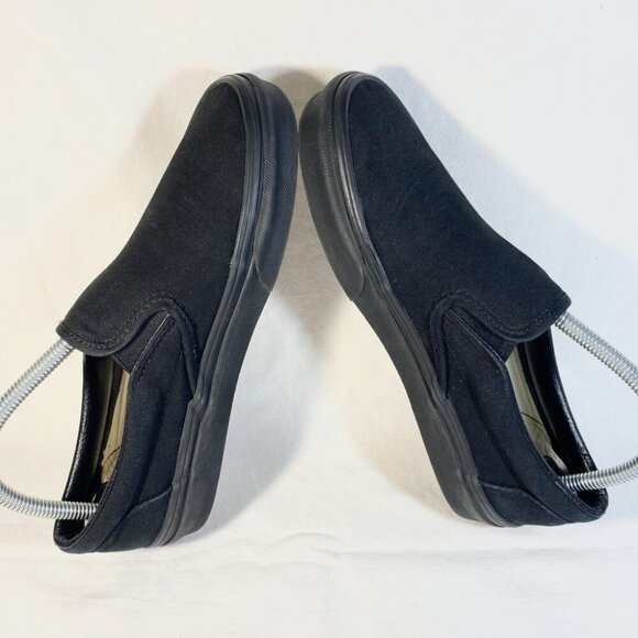 Vans Classic Slip-On Shoes – Black – Women’s Size 8 – Timeless Style - Picture 3 of 8